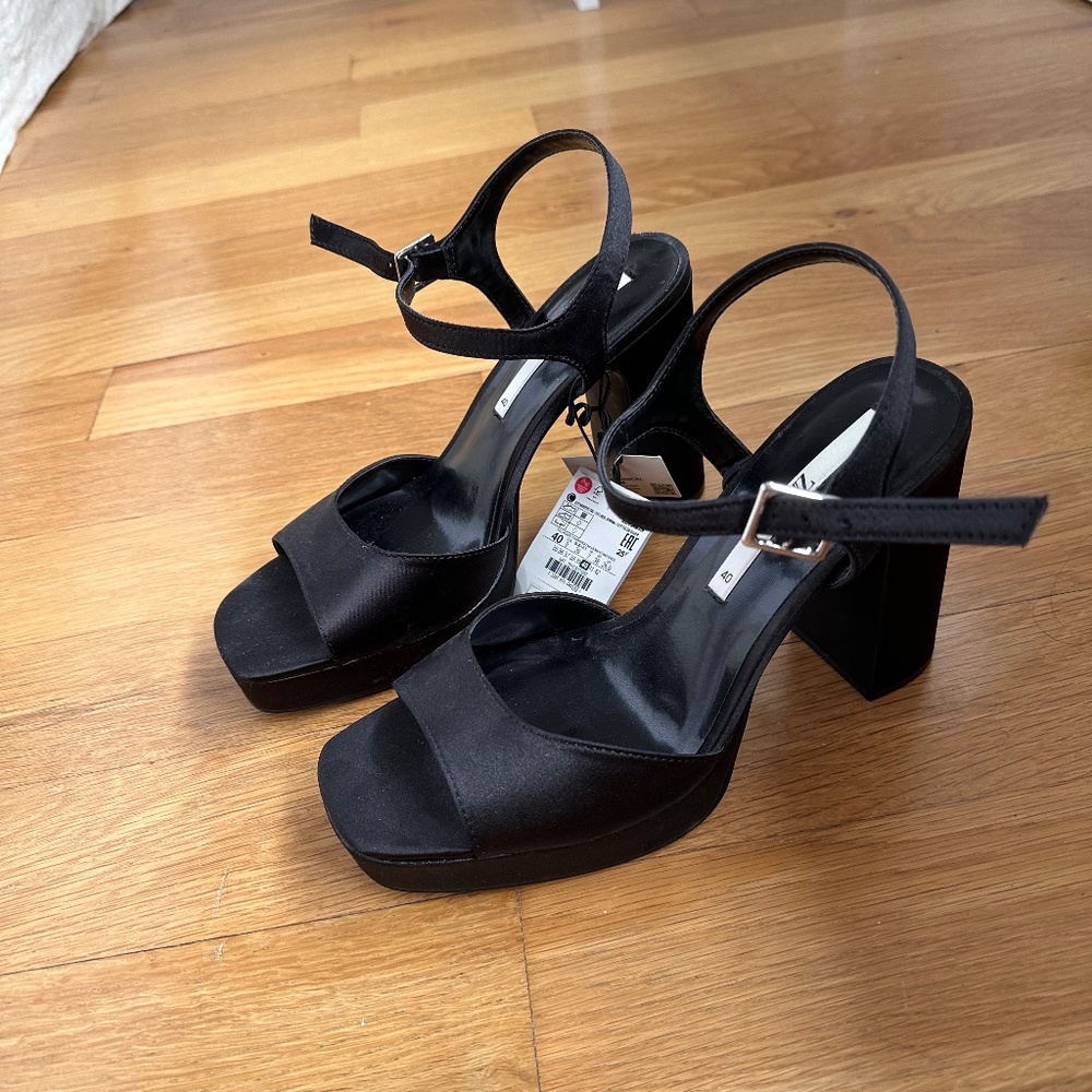 Zara Black Platform Shoes